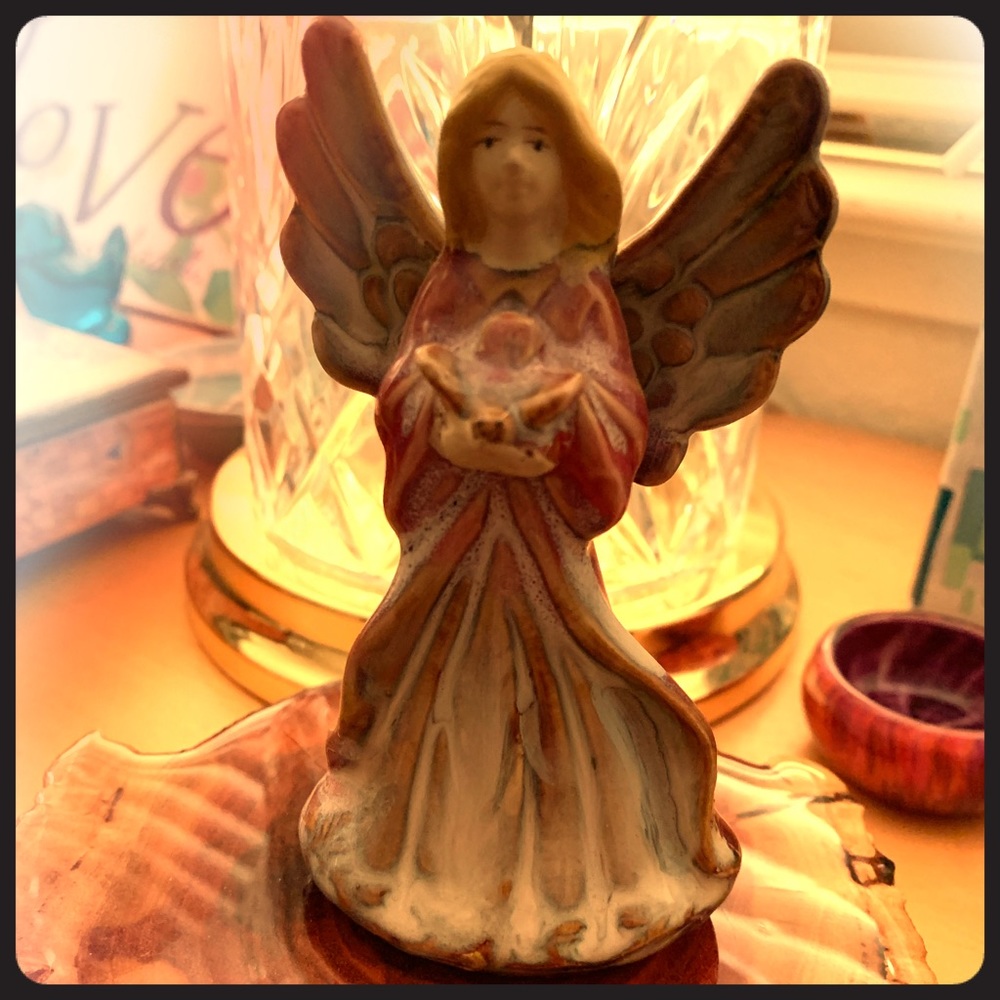 Angel figurine